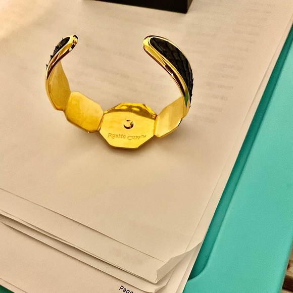 Rustic Cuff gold color and python skin cuff - Picture 4 of 9